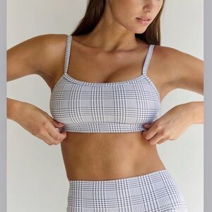 Astoria Airvíve Core Sports Bra - Grey Plaid Medium NWT